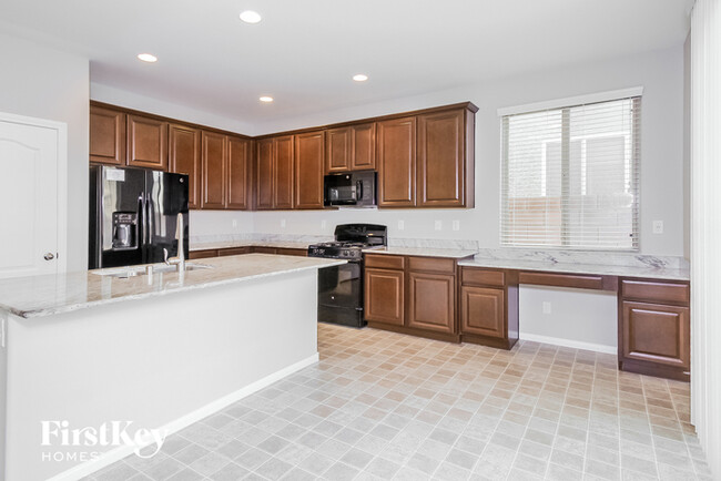 Foto del edificio - 480 Stonegate Meadow Ave