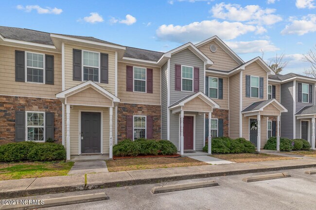 Foto del edificio - 417 Falls Cove