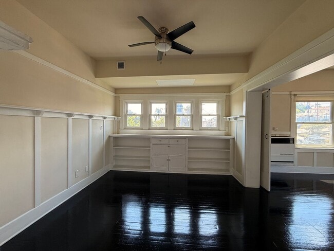 Building Photo - 2BR Home in Prime Bankers Hill Location!