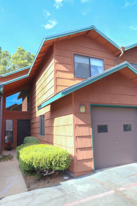 Vista frontal exterior - 4005 Lake Mary Rd