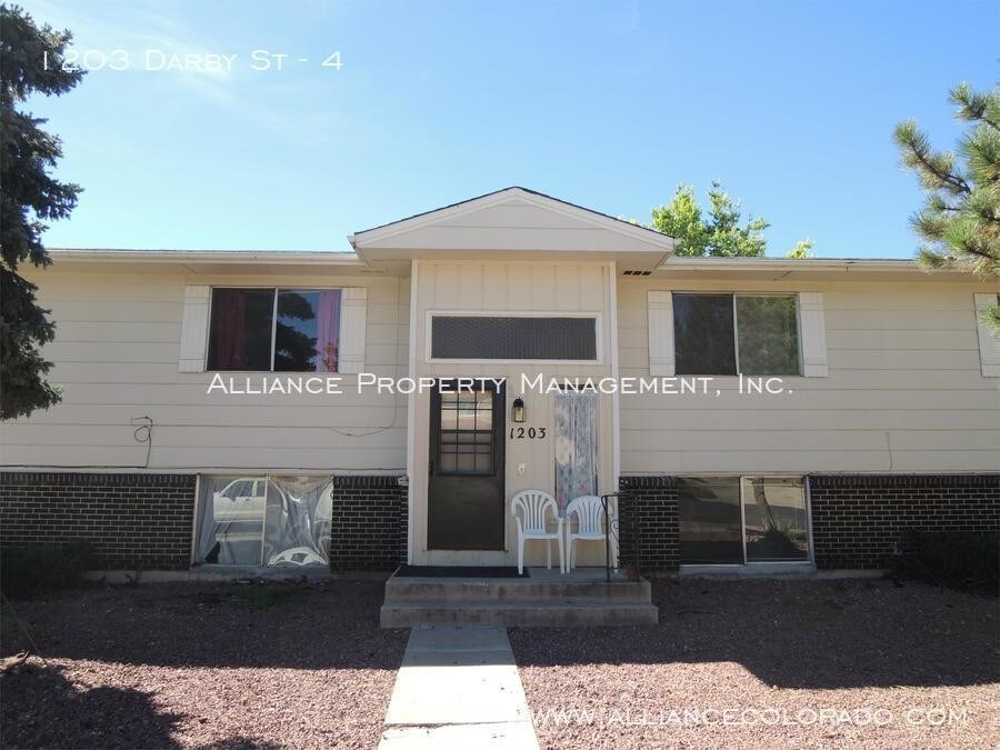 Primary Photo - 1203 Darby St
