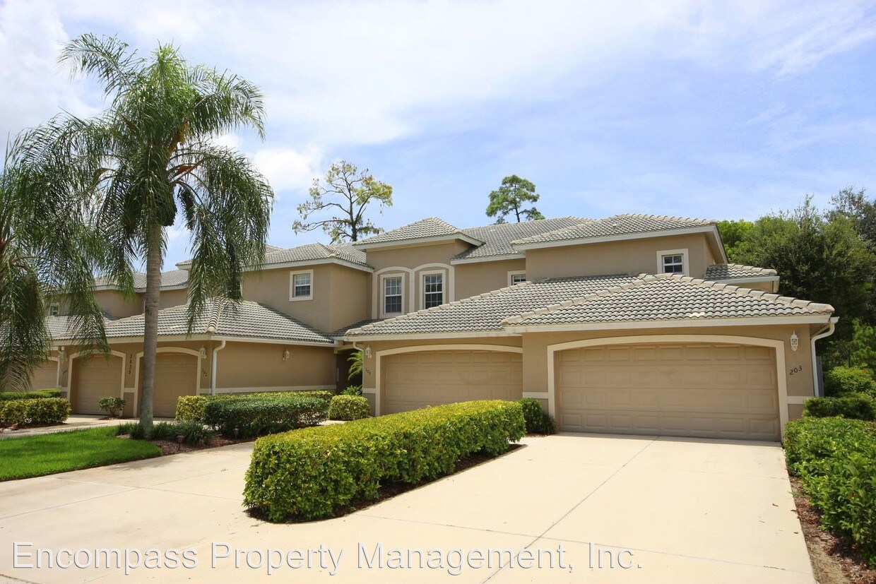 Foto principal - 3435 Laurel Greens Ln S
