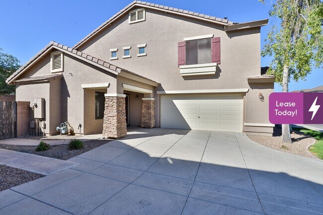 Building Photo - 1071 E Redwood Dr