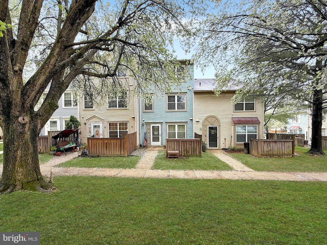 Primary Photo - 18016 Golden Spring Ct