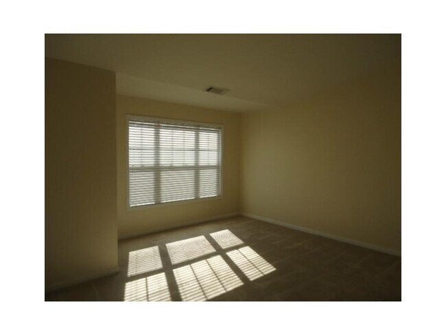 Building Photo - 3151 Millington Pl