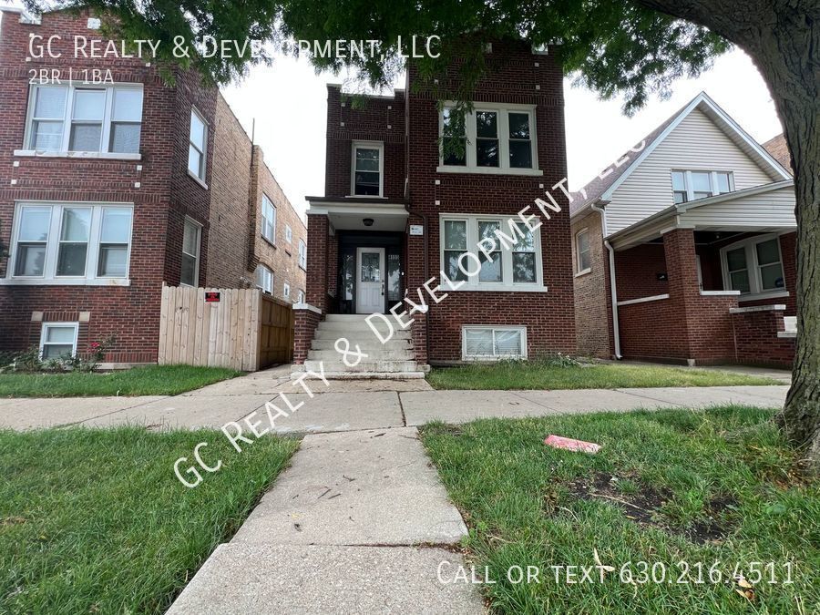 Primary Photo - ***PORTAGE PARK LOCATION / 2 BDRM / 1 BTH ...