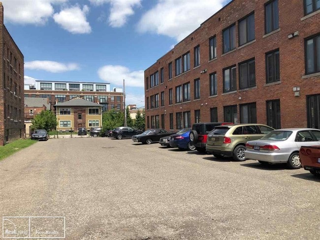 Building Photo - 434 W Alexandrine St