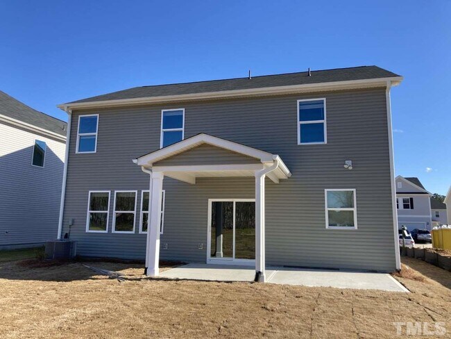 Foto del edificio - 117 Willow Grove Ln