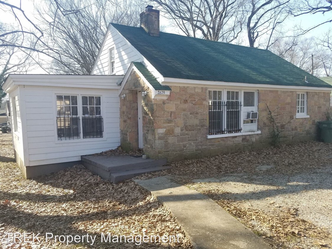 Primary Photo - 2679 Woodlawn Ter