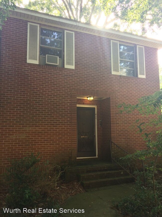 Building Photo - 3 br, 1.5 bath House - 618 S. Acadian
