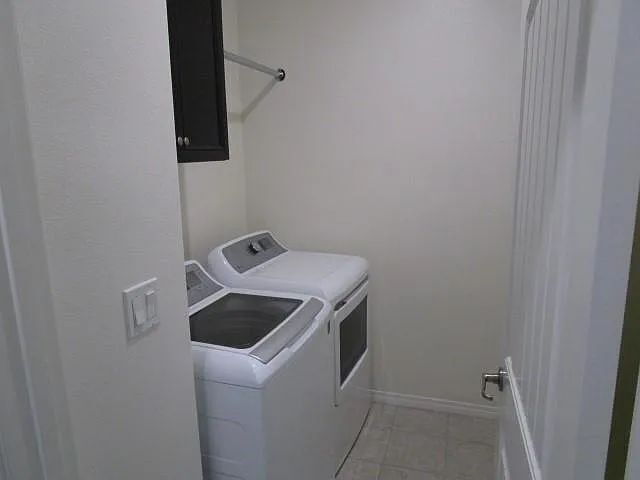 Foto del edificio - Beautiful Valencia Townhome in Desirable West Creek Community