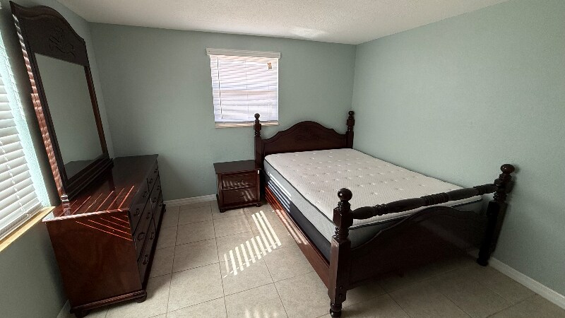 Foto del edificio - 6620 Grace Sweat Rd