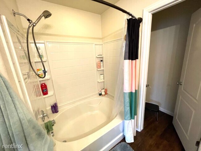 Foto del edificio - 2 br, 2.5 bath Townhome - 1472 Sepia Ave.