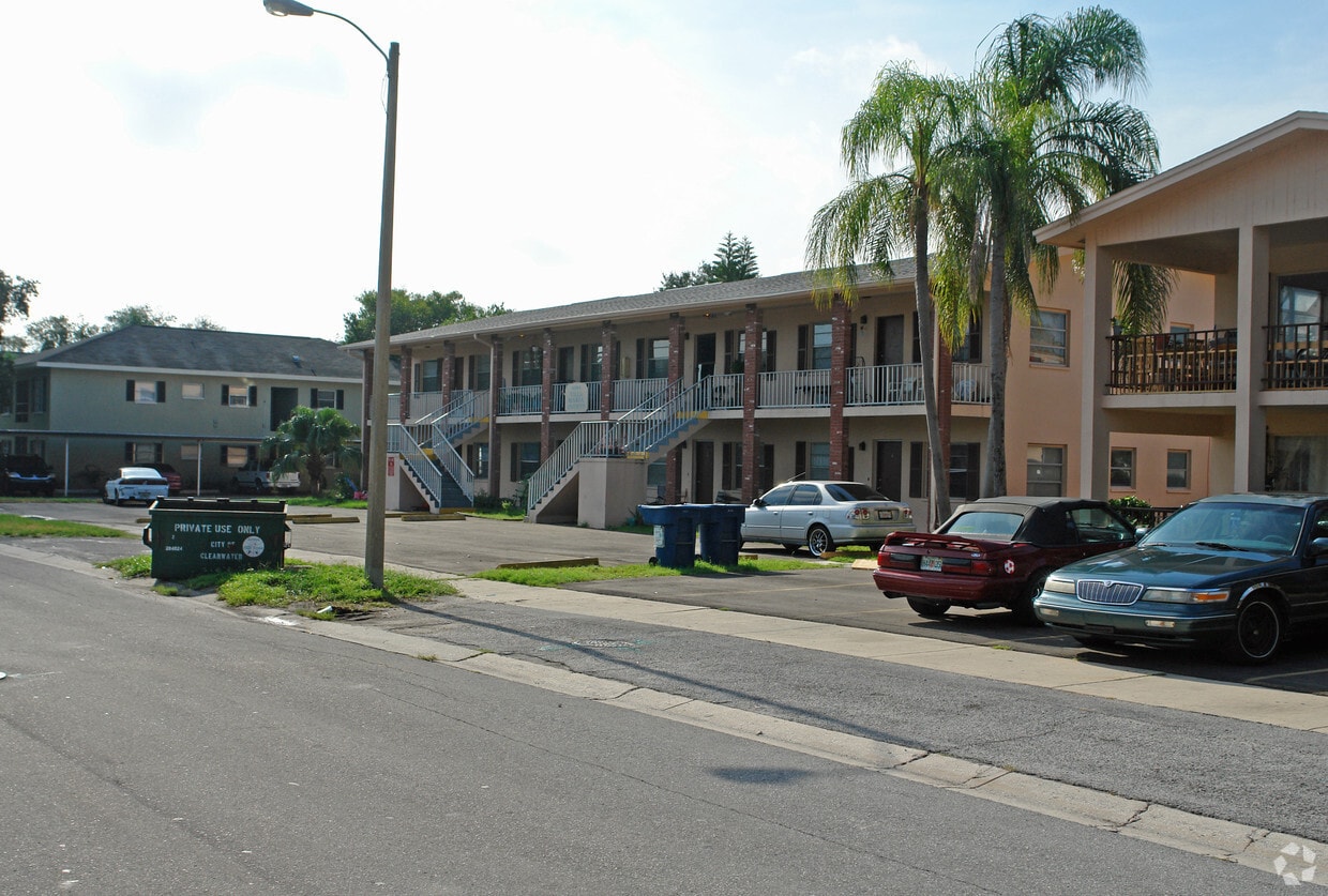 Building Photo - 1265 Turner St