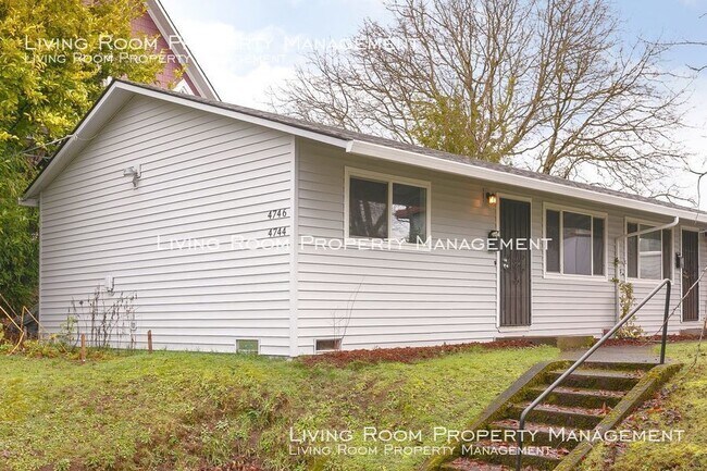 Building Photo - Affordable Duplex in the Heart of Humboldt