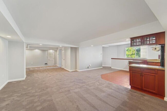 Foto del edificio - 1 bedroom in Seattle WA 98103