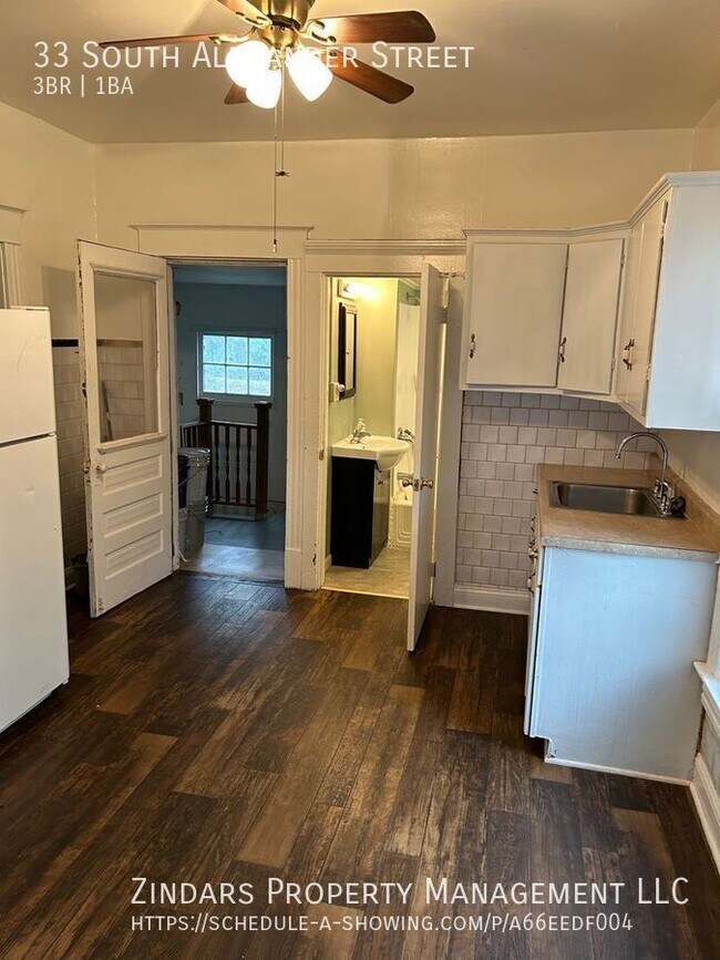 Building Photo - 33 S Alexander St