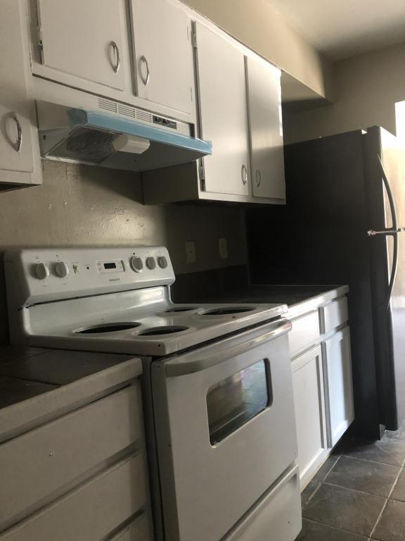 Building Photo - 12427 Shay Ave