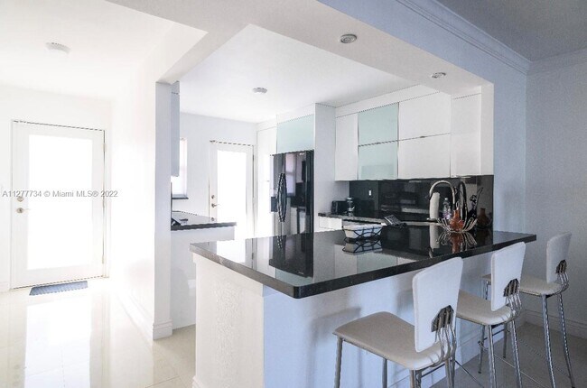 Foto del edificio - 1175 NE Miami Gardens Dr