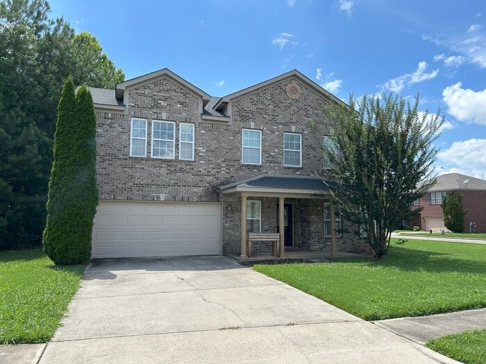 Foto principal - 230 Laramie Circle