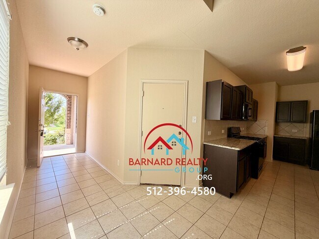 Foto del edificio - Available Now: Home in a Family Friendly Neighborhood