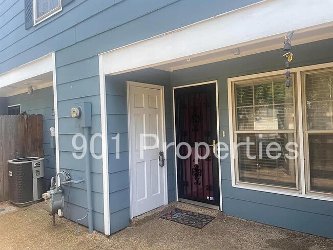 Photo - 3389 Lord Dunmore Cove Townhome