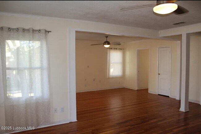 Building Photo - 2507 31st St