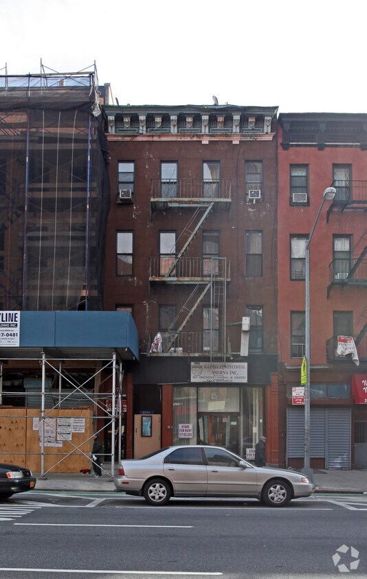Building Photo - 2032 Second Ave