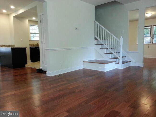 Foto del edificio - 303 S Highland St