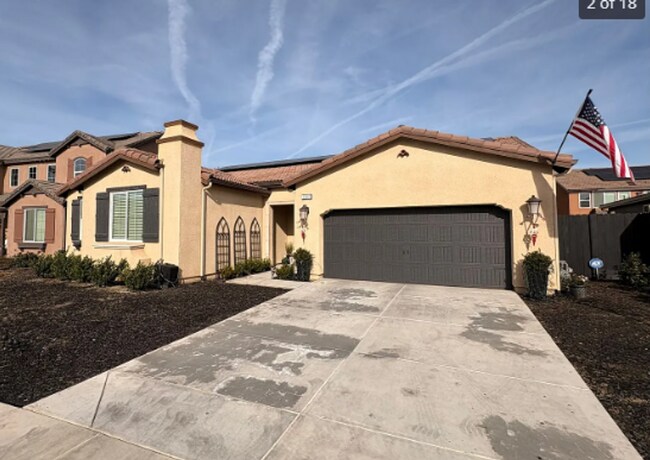 Foto del edificio - Modern 4 bed 2 bath - Shannon Ranch