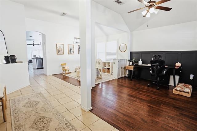 Foto del edificio - 1316 Elkford Ln