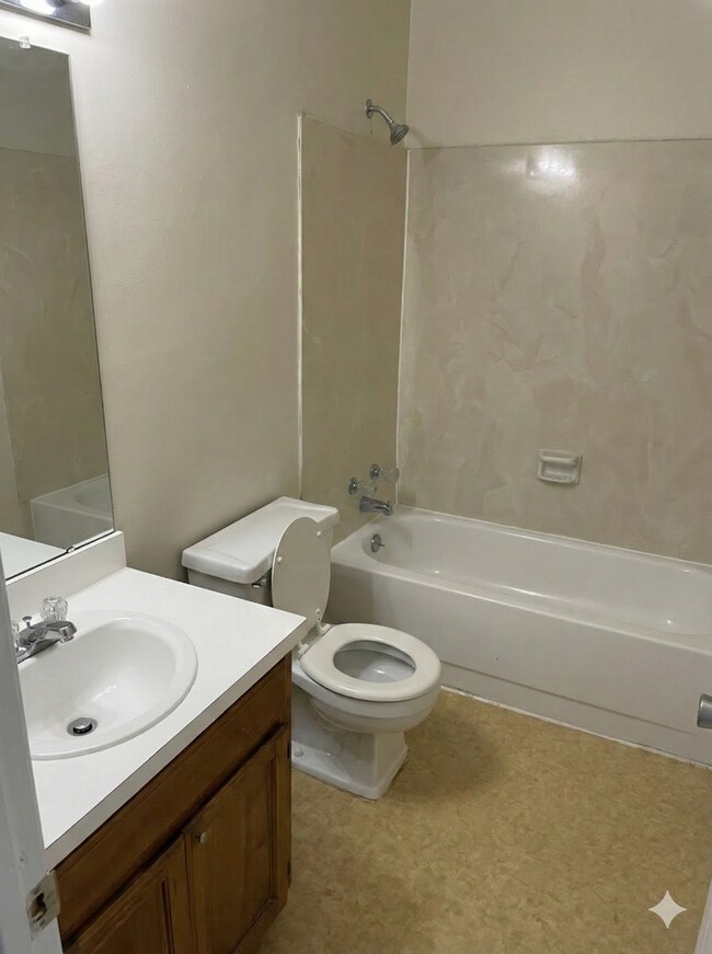 Bathroom - 1648 Starboard Dr