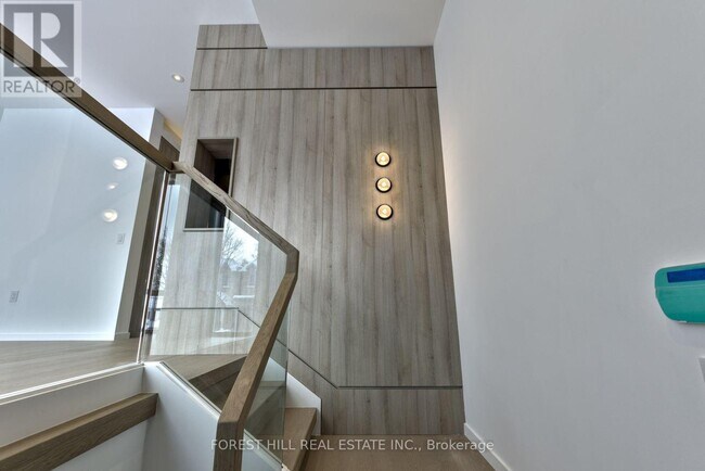 Photo du bâtiment - 42 Cameron Ave