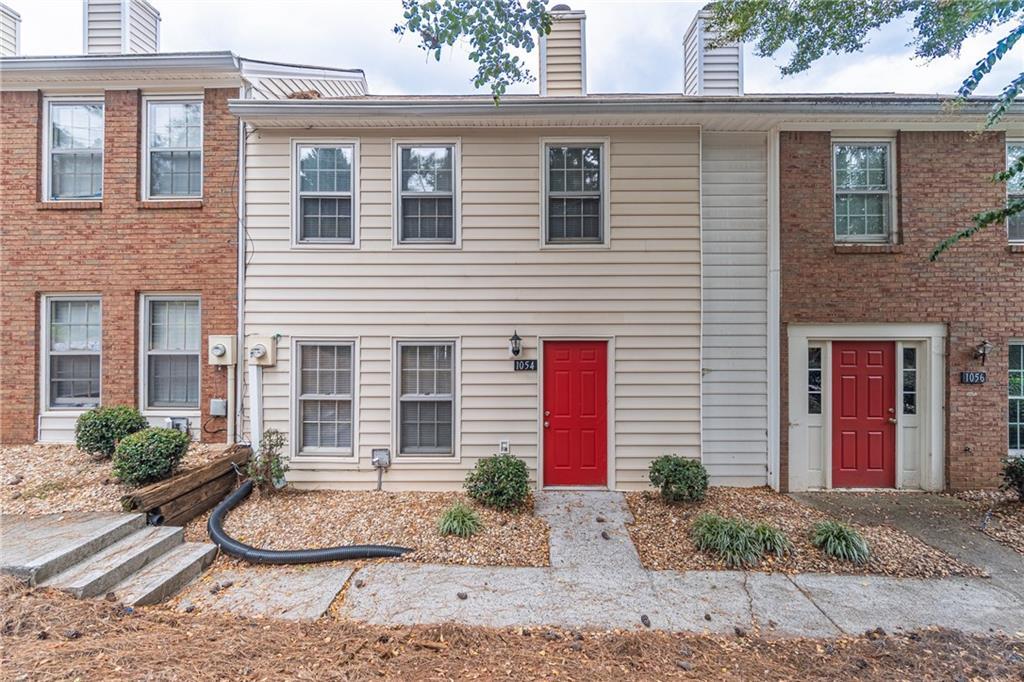 Foto principal - 1054 Old Holcomb Bridge Rd
