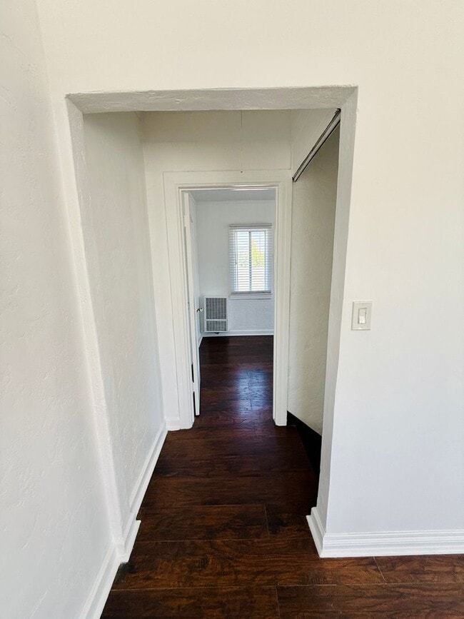 Building Photo - 1801 W 39th St