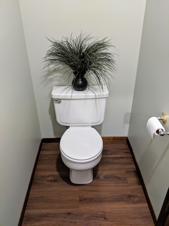 Half Bath - 6725 W Shade Ln