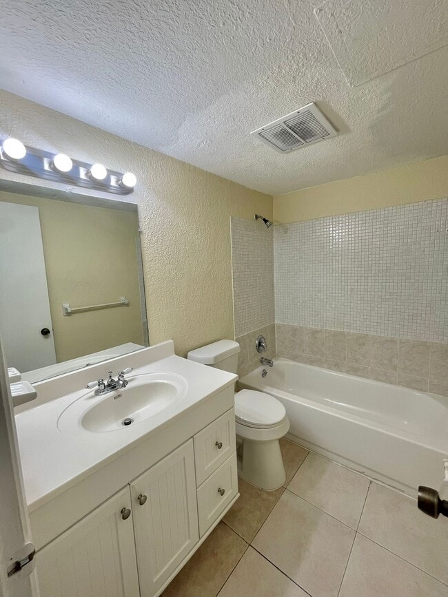 Building Photo - 7909 SW 104th St