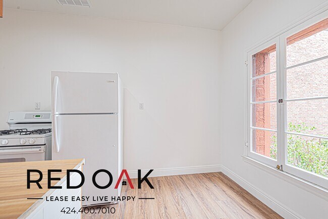 Foto del edificio - 5757 Franklin Ave