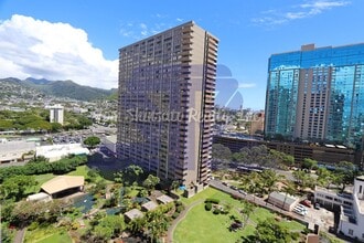 Building Photo - 1255 Nuuanu Ave