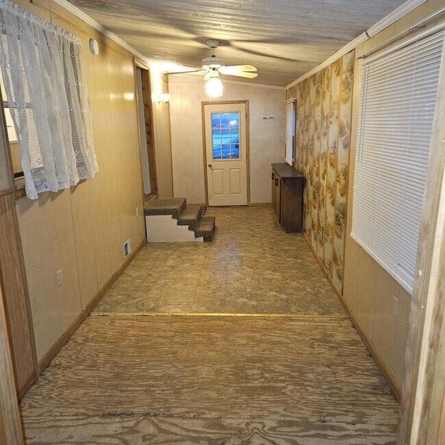 Building Photo - 111 Franklin St