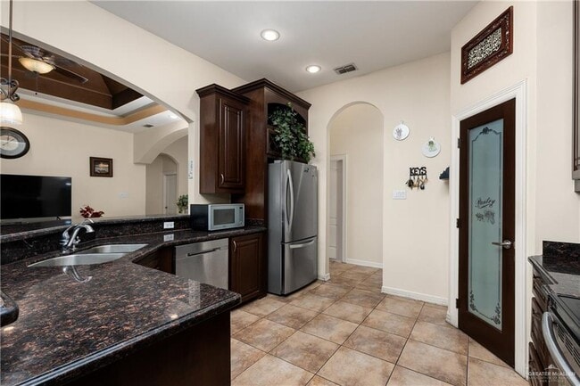 Building Photo - 1304 Rocotillo Ln