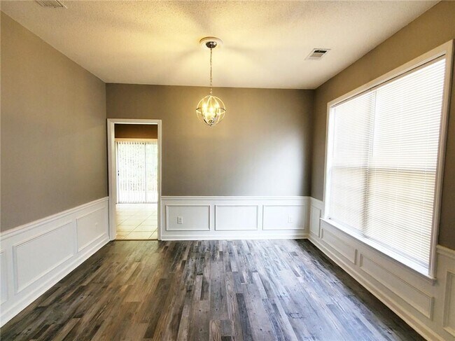 Foto del edificio - 2565 Davenport Park Dr