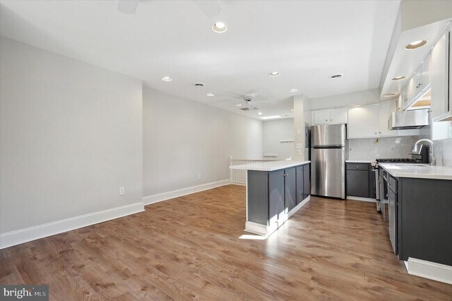 Foto del edificio - 268 S 46th St