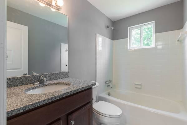 Building Photo - 84 W Park Dr #E, Spartanburg, SC 29306