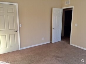 Building Photo - 15319 Summit Pl Cir