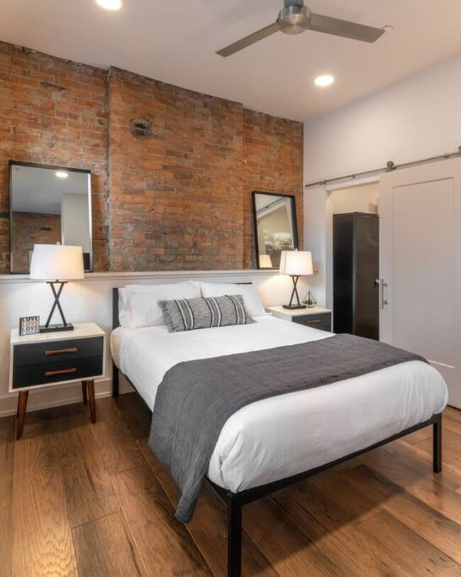 Building Photo - 2426 Goose Alley