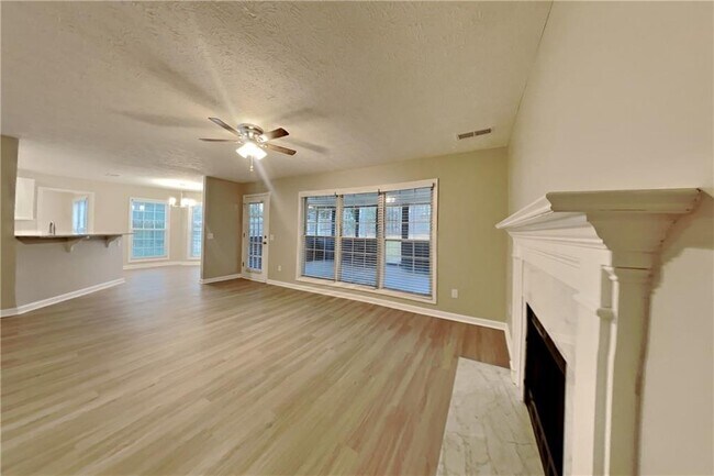 Foto del edificio - 1464 Claredon Dr NW