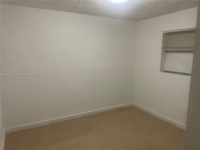 Foto del edificio - 6090 W 18th Ave