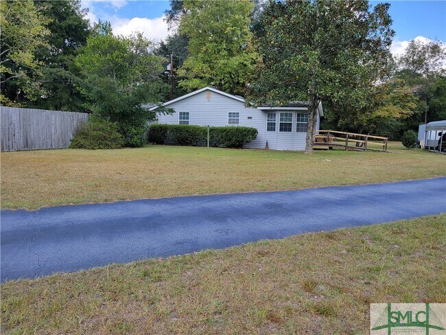 Building Photo - 156 Tish Way