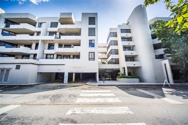 Building Photo - 3 br, 2 bath House - 101 Crandon Blvd Apt 267